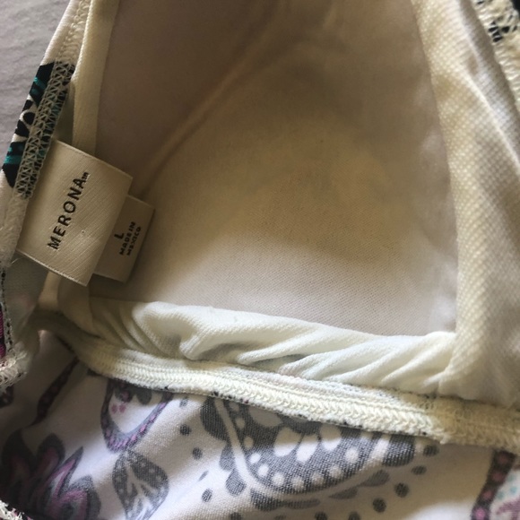 Swimsuit top bundle: guess and merona - Picture 8 of 8